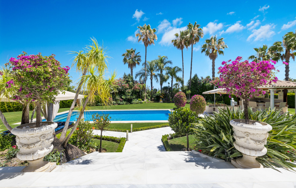 Villa in La Cerquilla, Nueva Andalucia