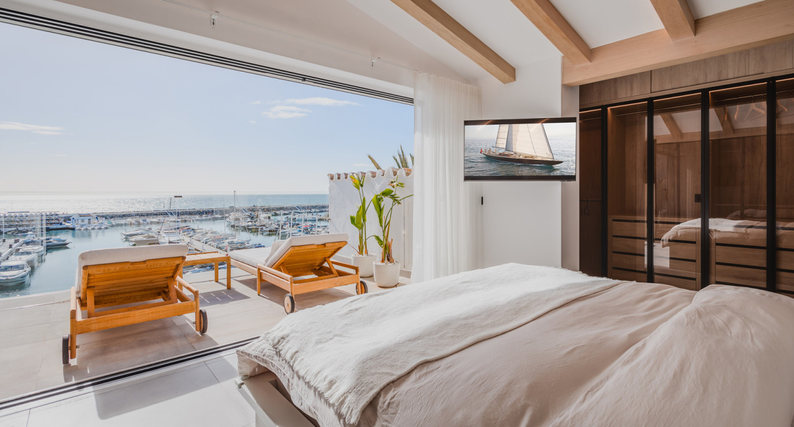 Duplex Penthouse in Puerto Banus