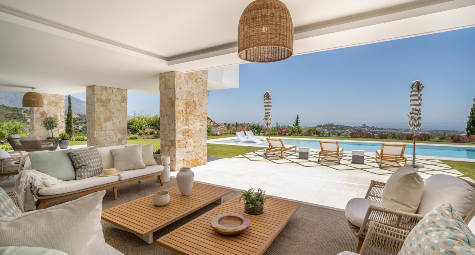 Contemporary New-Build Villa in El Herrojo, Benahavis