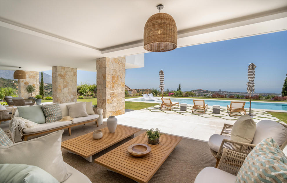 Contemporary New-Build Villa in El Herrojo, Benahavis