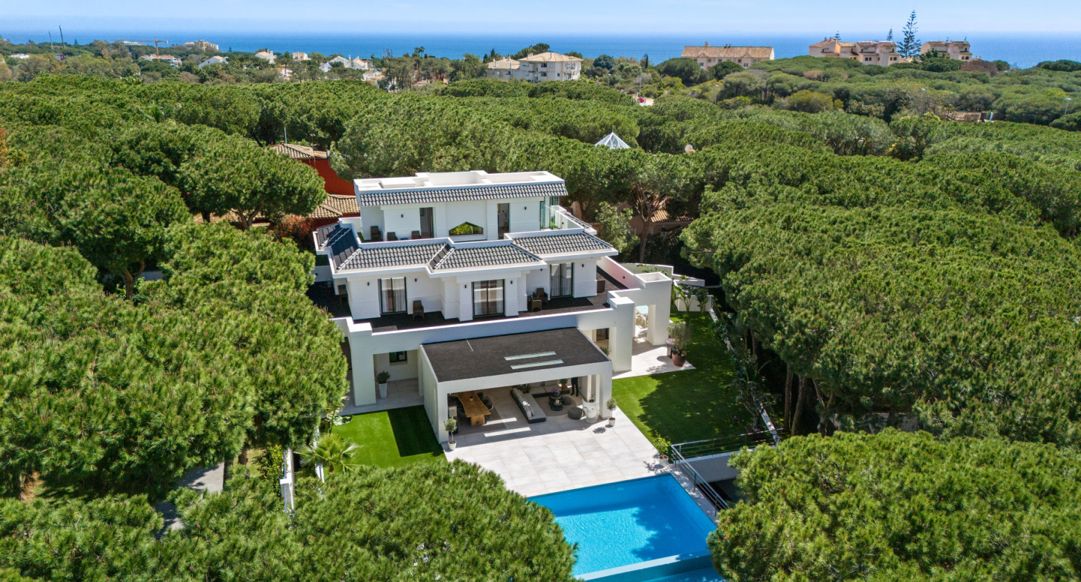 Villa in Hacienda las Chapas, Marbella