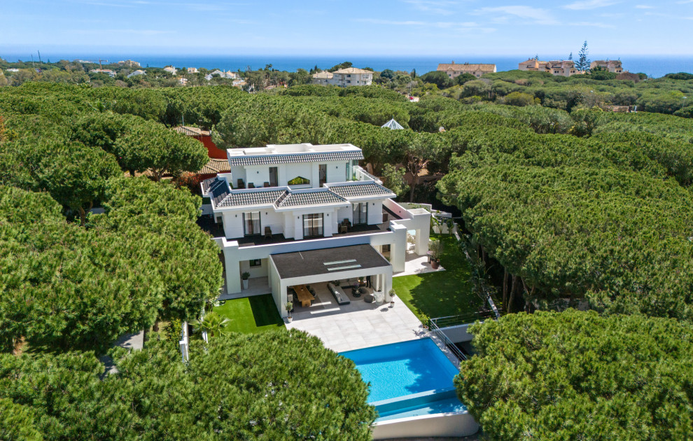 Villa in Hacienda las Chapas, Marbella