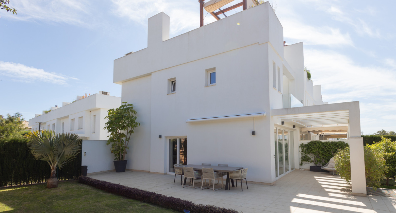 Pareada 4 dormitorios Mijas Costa, cerca del mar