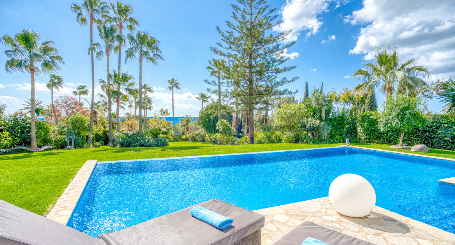 Villa en Hacienda las Chapas, Marbella