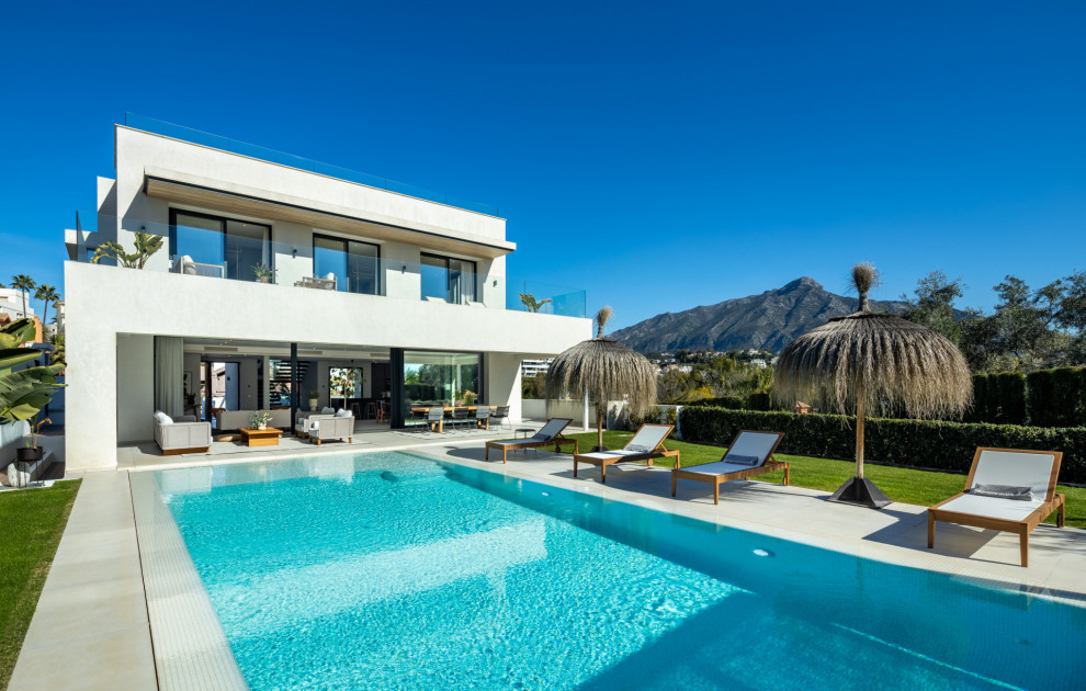 Villa in La Cerquilla, Marbella