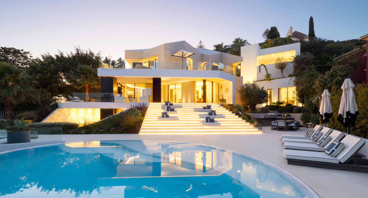 Exceptional villa in El Herrojo, Benahavis