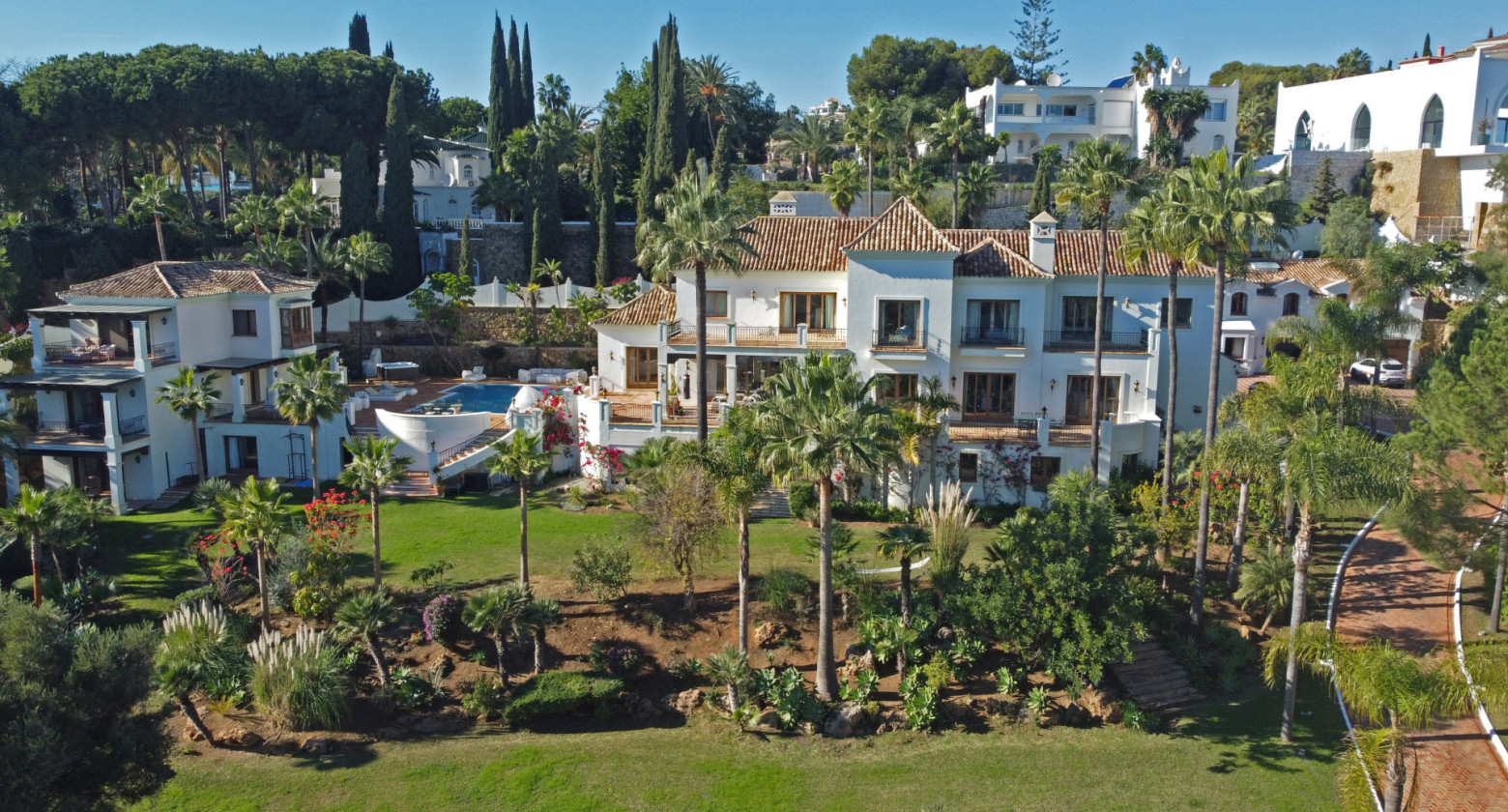 A luxurious Mediterranean-style mansion in Paraiso Alto, Benahavis