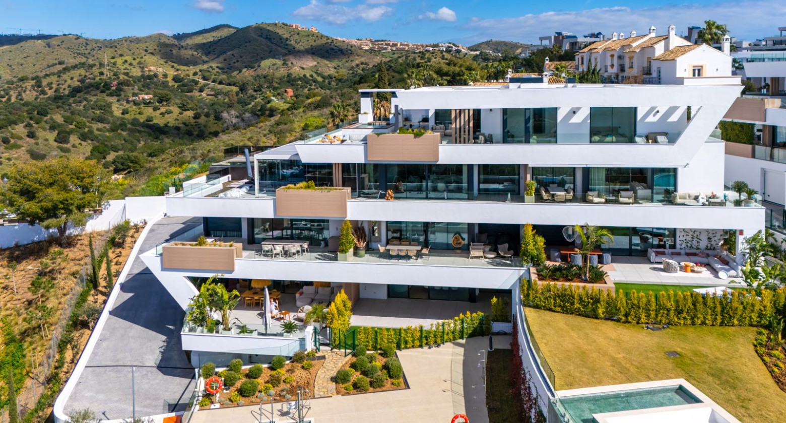 3-Bedroom Ground Floor Apartment in Cabopino Beach, Marbella