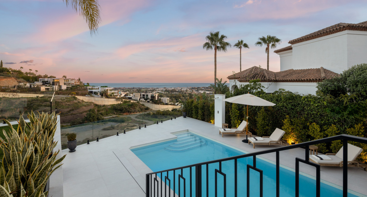 Modern mediterranean villa in La Quinta, Benahavis