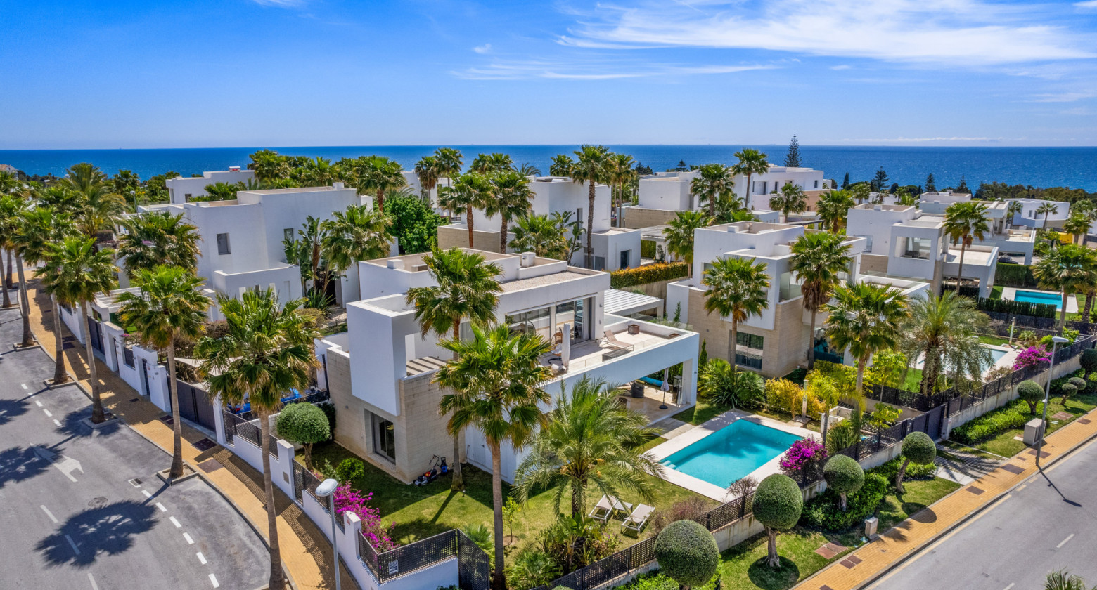 Modern villa in La Finca de Marbella