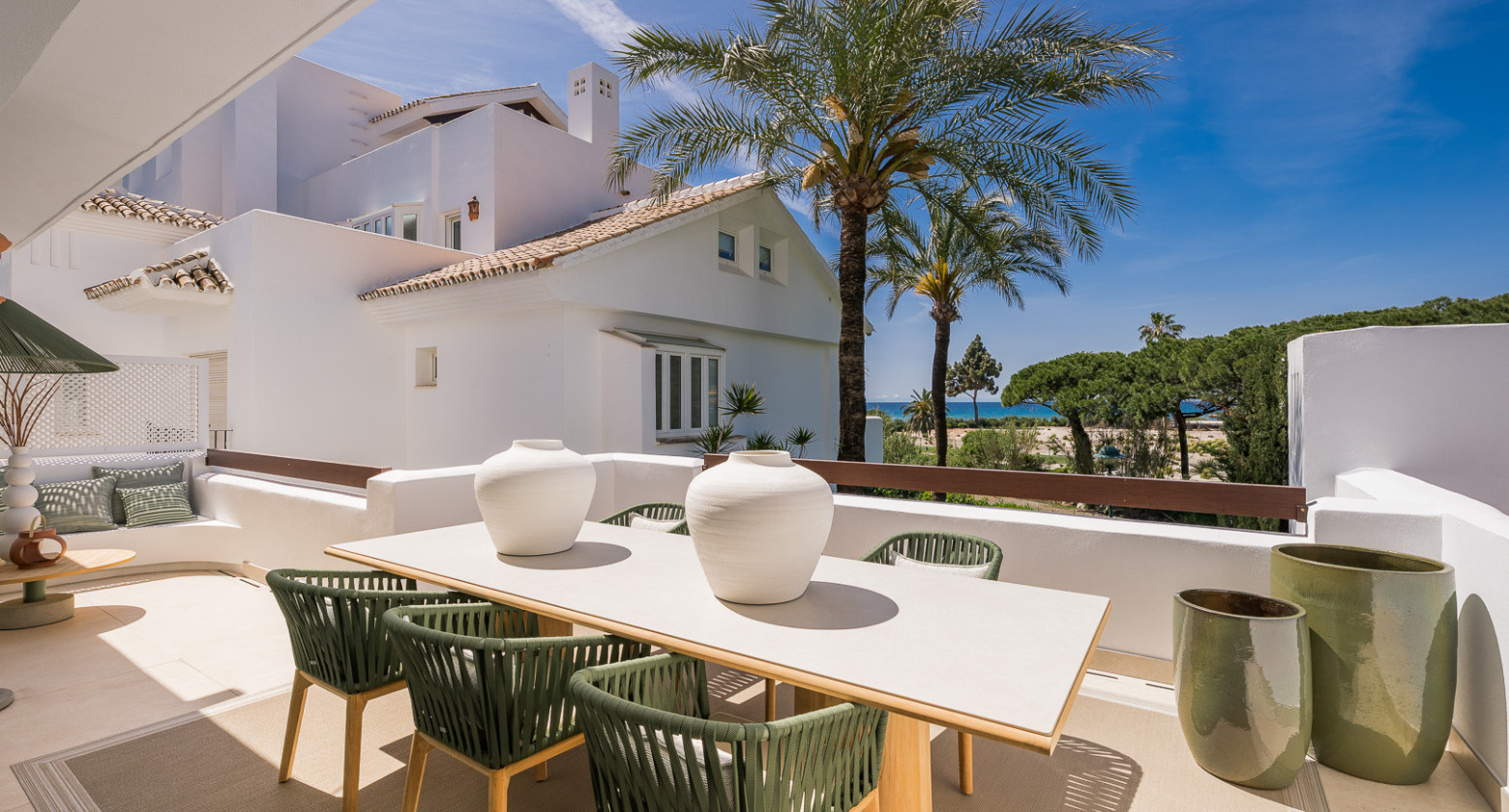 Beautifully renovated apartment in Los Monteros, Marbella