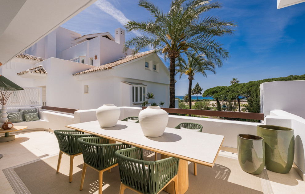 Beautifully renovated apartment in Los Monteros, Marbella