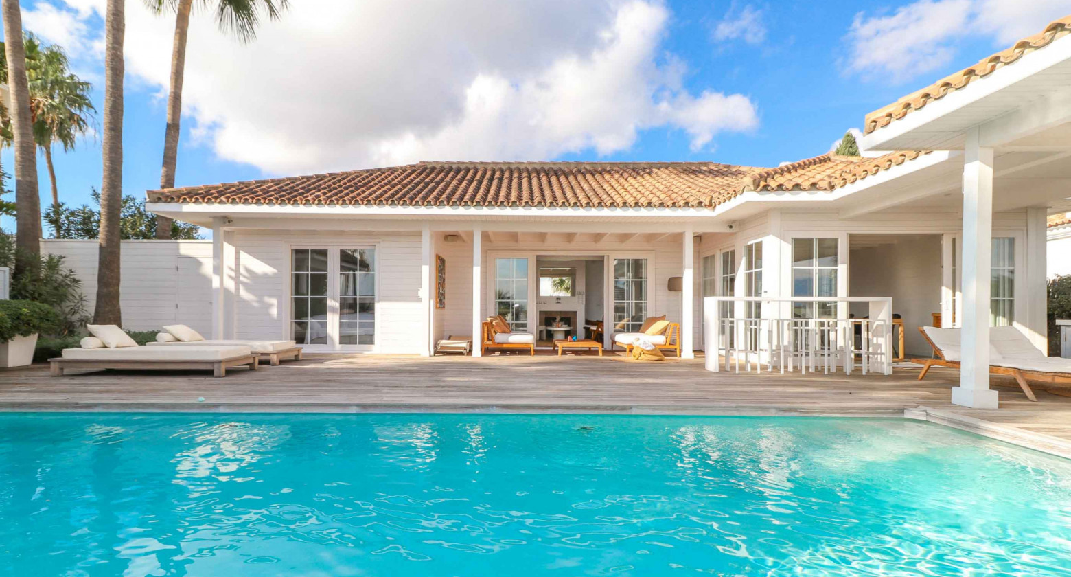Charming single-level villa in La Alqueria, Benahavis
