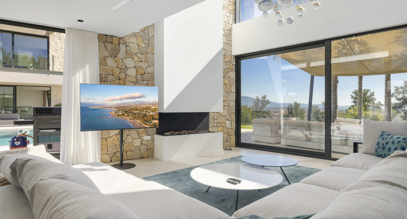 Exceptional newly built villa in La Alqueria, Benahavis