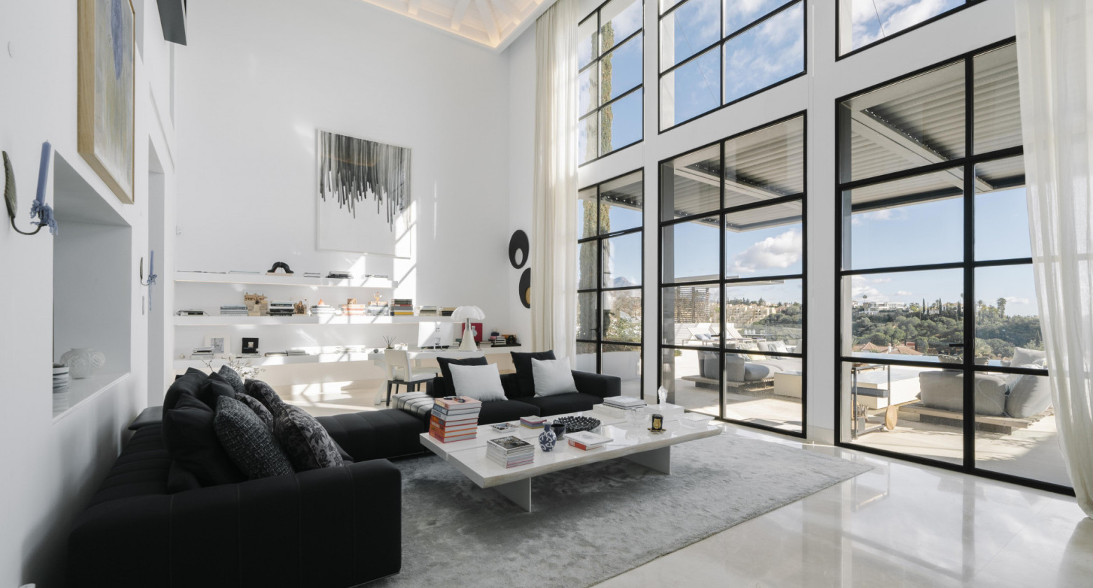 Extraordinary villa in Los Flamingos, Benahavis