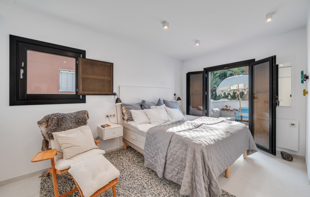 Exquisite three-bedroom townhouse in Las Lomas del Marbella Club