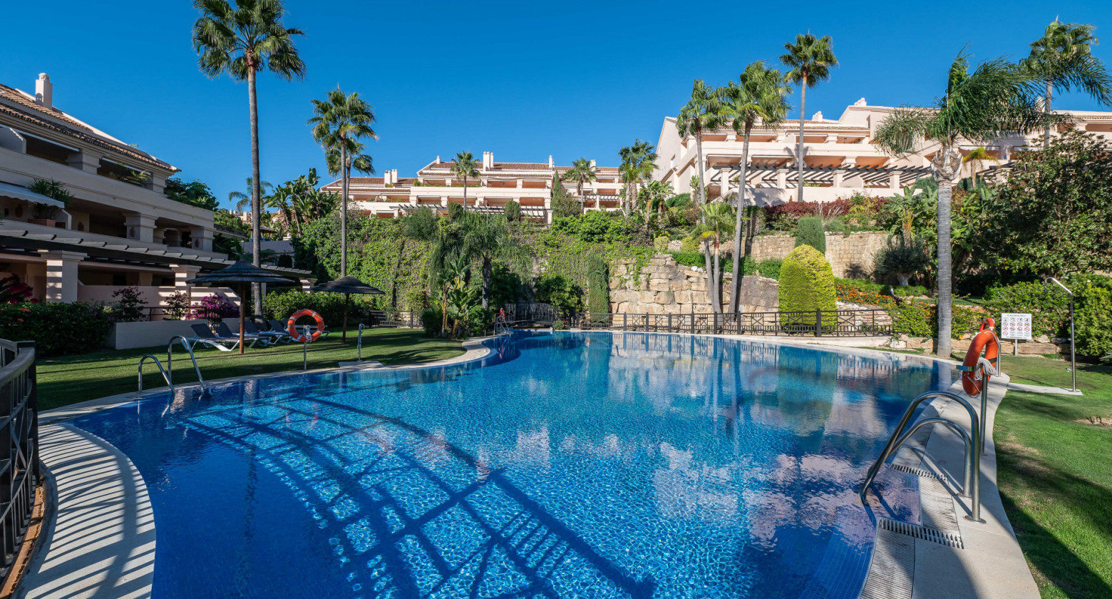 Exceptional apartment in Albatross Hill, Marbella