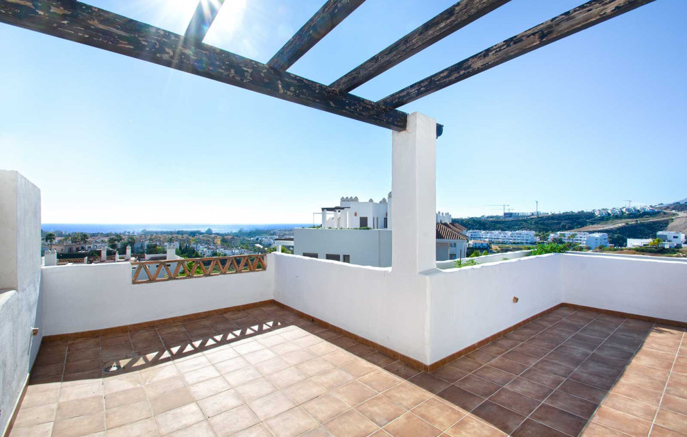 Panoramic Penthouse for Sale in Estepona – Where Elegance Meets the Horizon