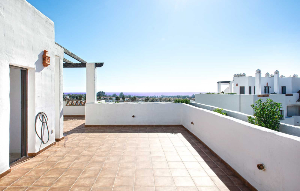 Ático Panorámico en Venta en Estepona – Donde la Elegancia se Encuentra con el Horizonte