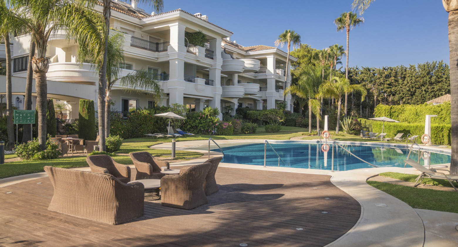 Altos Reales I – Exquisite Renovated Apartment in Sierra Blanca, Marbella