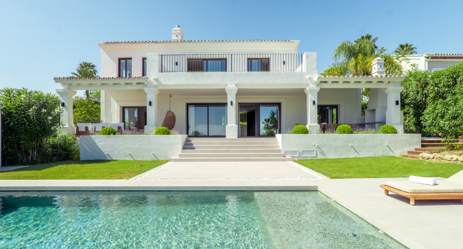Mediterranean Eleganct Villa in Nueva Andalucía, Marbella
