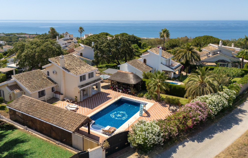 Villa for Sale in Calahonda, Mijas Costa