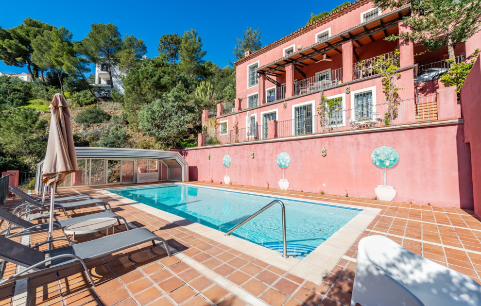 Plot with Villa and Panoramic Views in El Madroñal