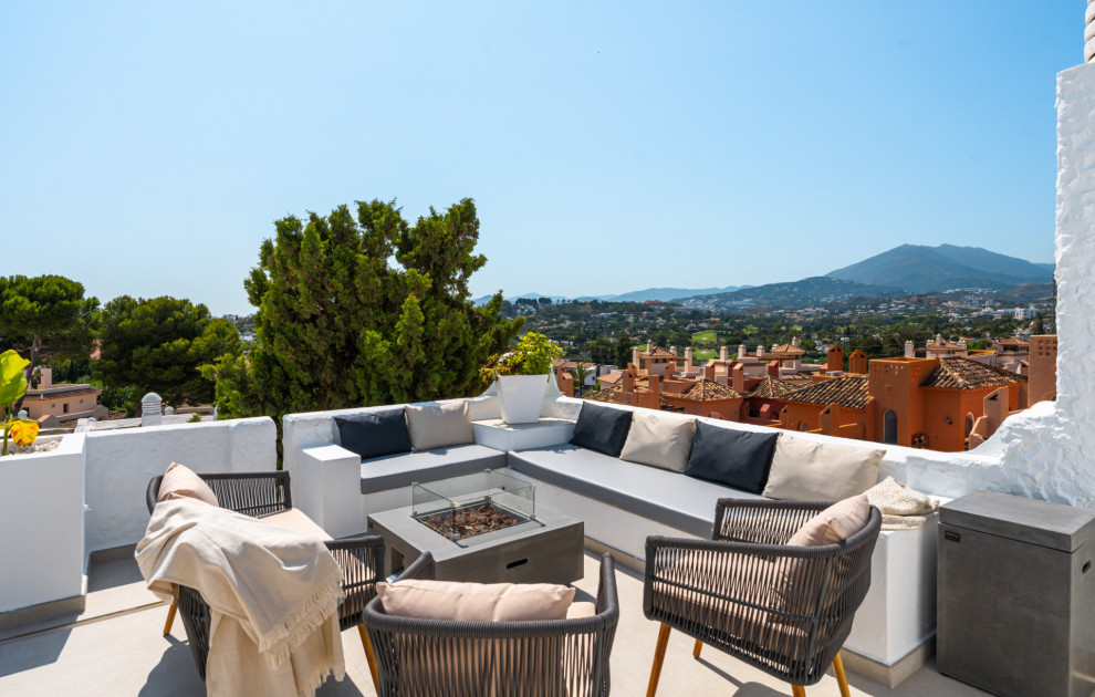 Penthouse La Arabesque – Renovated Duplex in Pueblo Arabesque, Nueva Andalucía