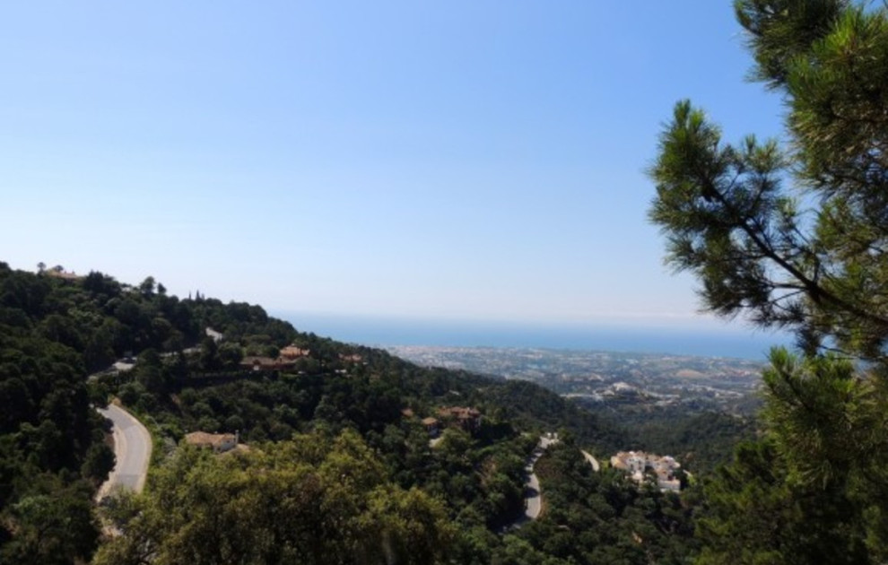 Parcela excepcional en La Zagaleta – Vistas panorámicas al mar y a la montaña