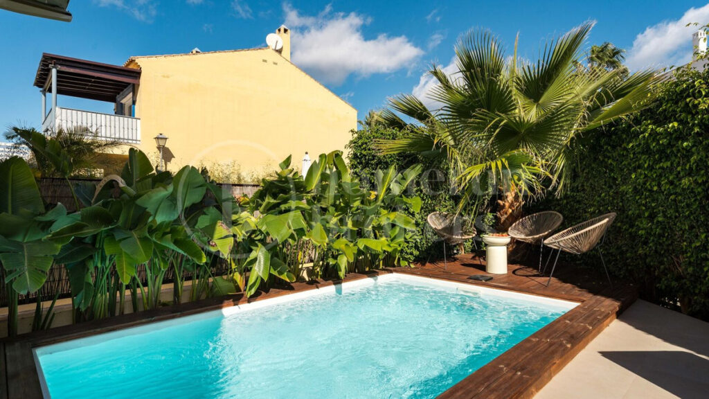 Villa – Chalet — Puerto Banús