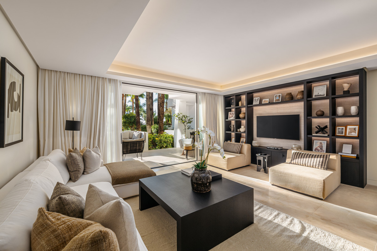Middle Floor Apartment — The Golden Mile