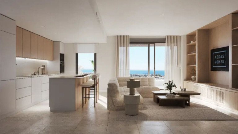 Апартамент средний этаж — Estepona