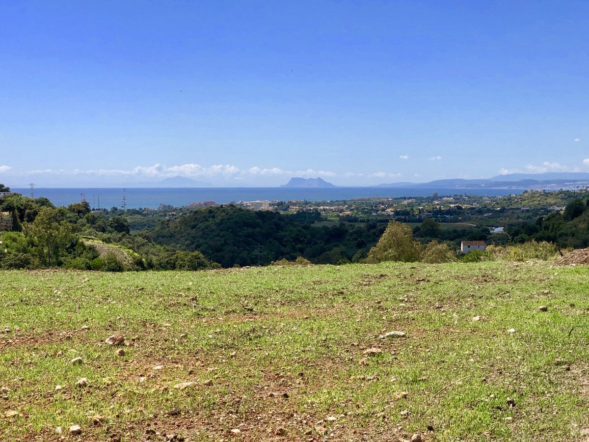 Land — Estepona