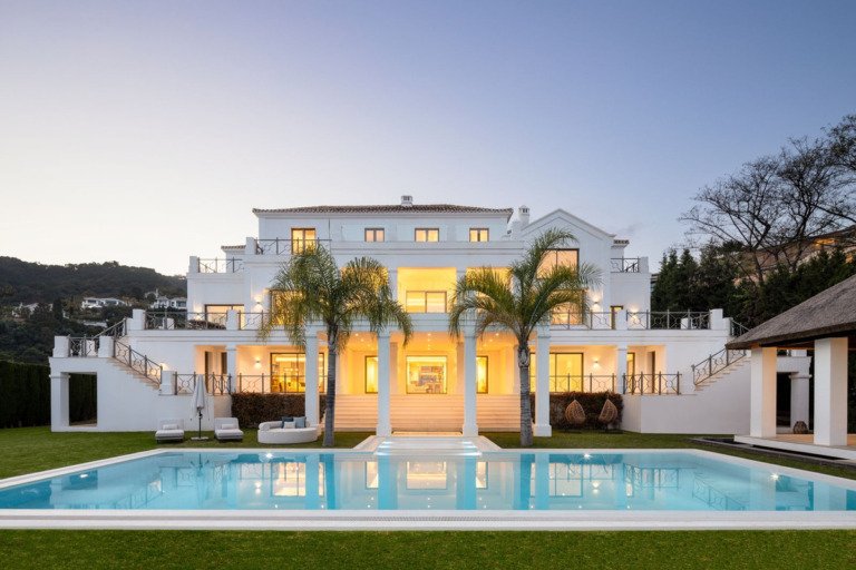 Villa – Chalet — Marbella