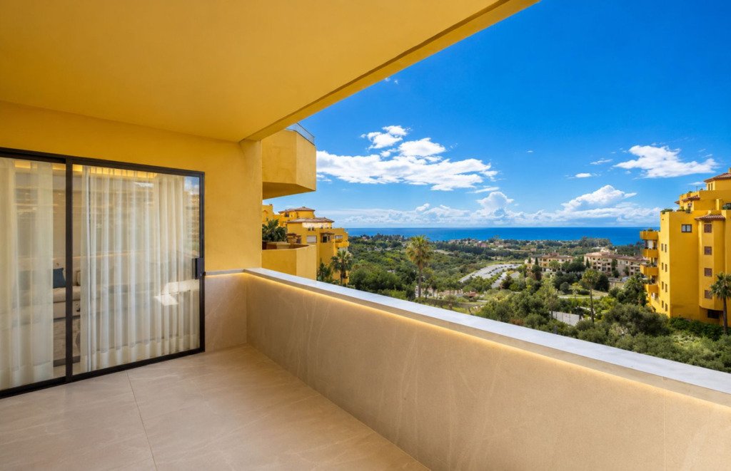 Middle Floor Apartment — New Golden Mile