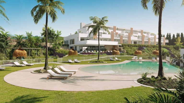 Апартамент средний этаж — Casares Playa