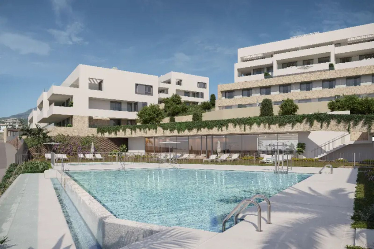 Apartamento Planta Media — Estepona