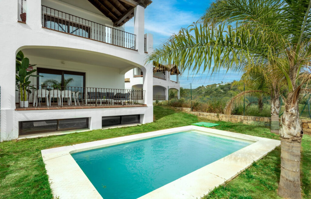 Villa – Chalet — Casares