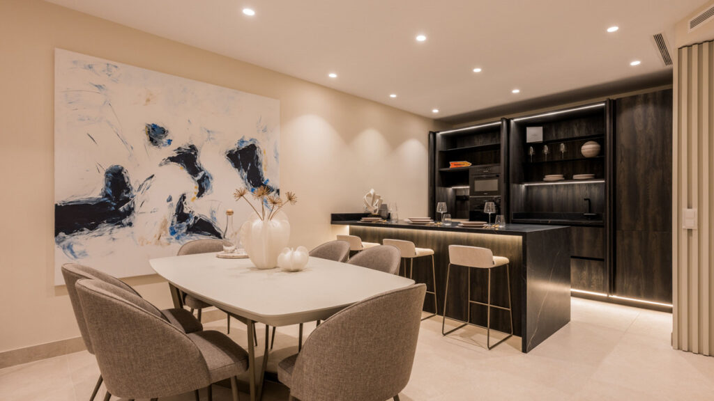 Middle Floor Apartment — Estepona