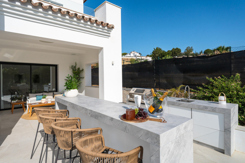 Detached Villa — Elviria