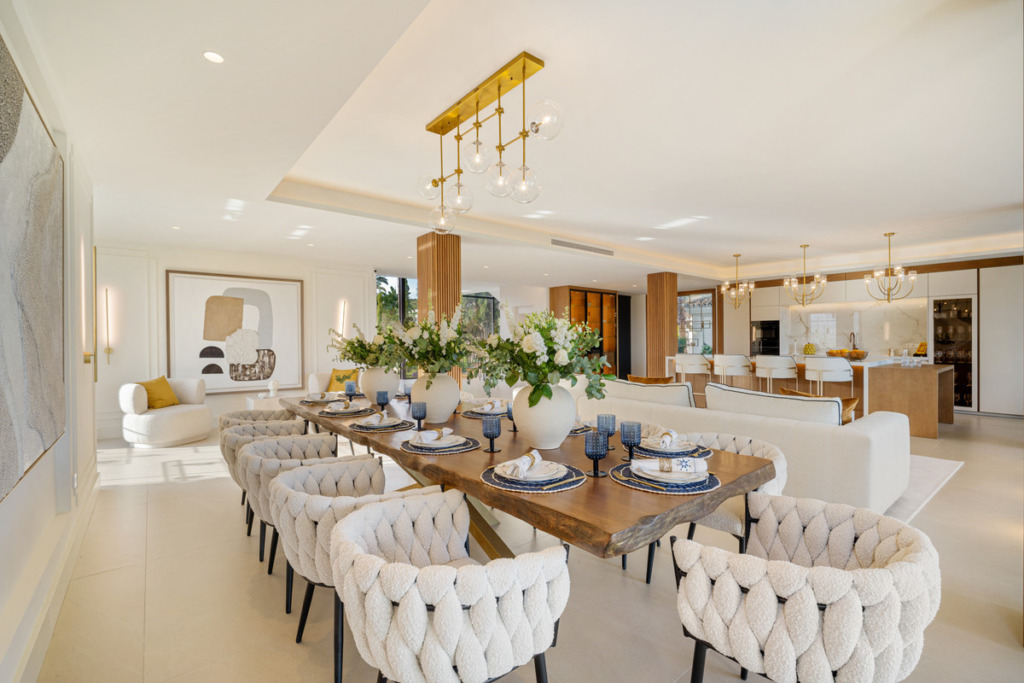 Villa – Chalet — Nueva Andalucía