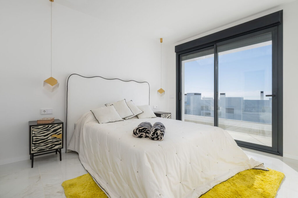 Top Floor Apartment — Estepona