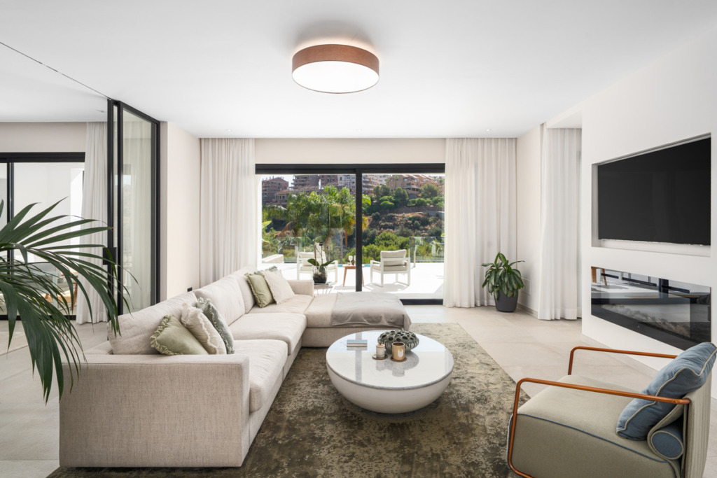 Detached Villa — Elviria