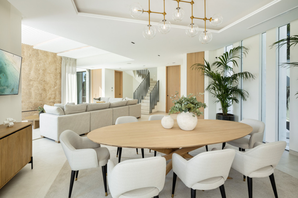 Villa – Chalet — Nueva Andalucía