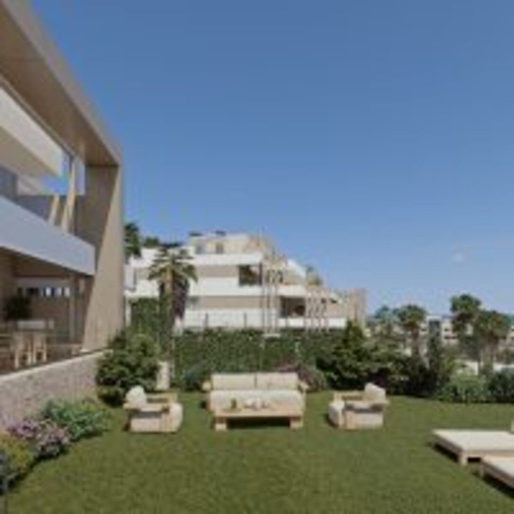Apartamento Planta Media — Estepona