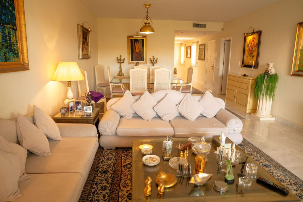 Middle Floor Apartment — Puerto Banús