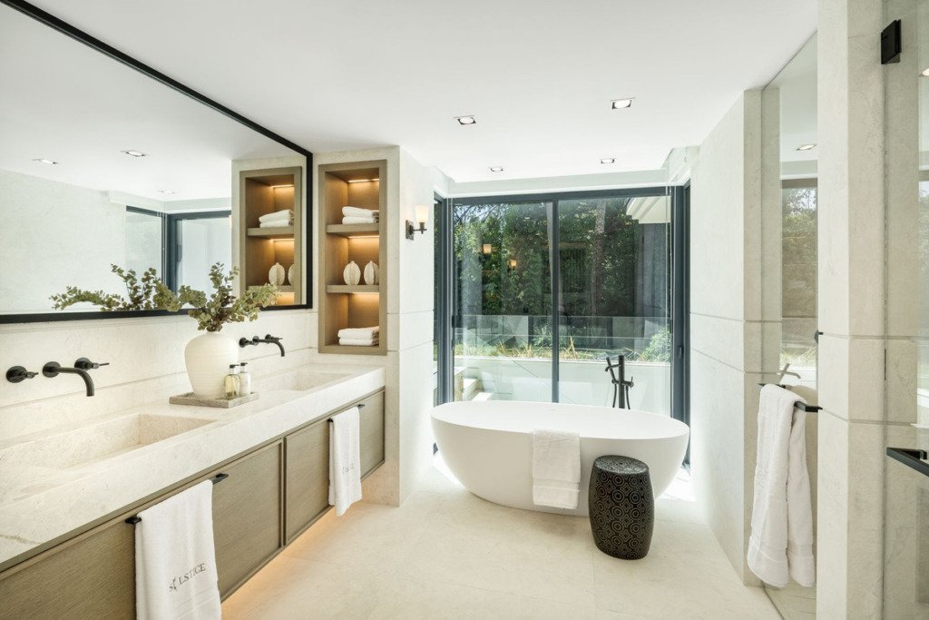 Villa – Chalet — Nueva Andalucía