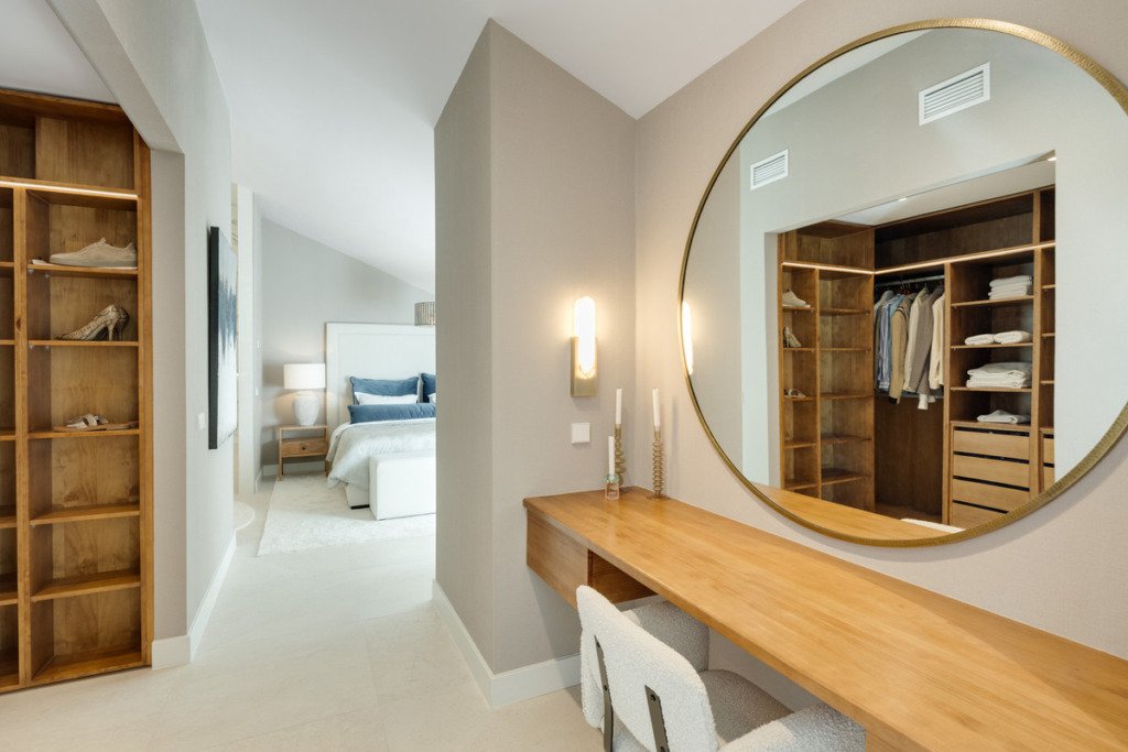 Middle Floor Apartment — The Golden Mile