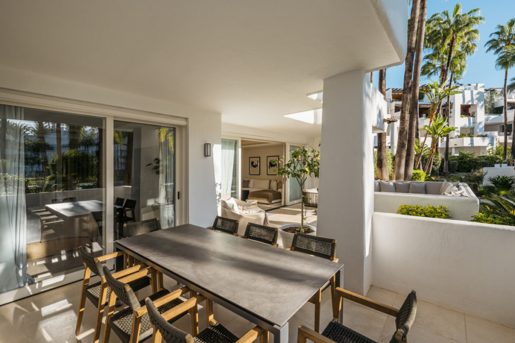 Middle Floor Apartment — The Golden Mile