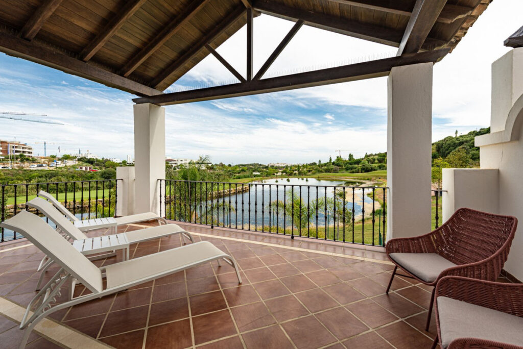 Villa – Chalet — Casares